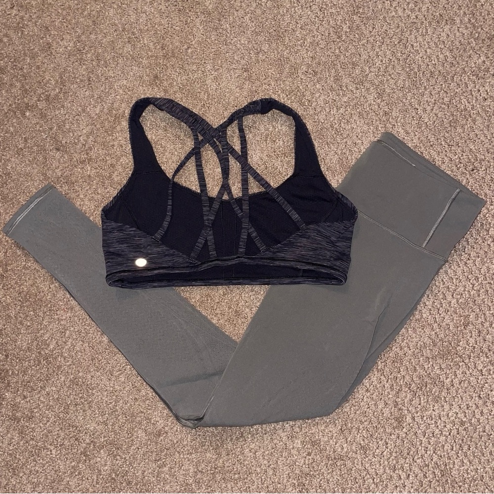Bundle Lululemon athletic set sports bra and leggings